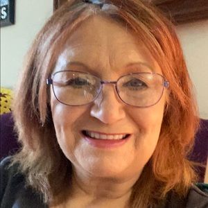 Meet your Posher, Leonna